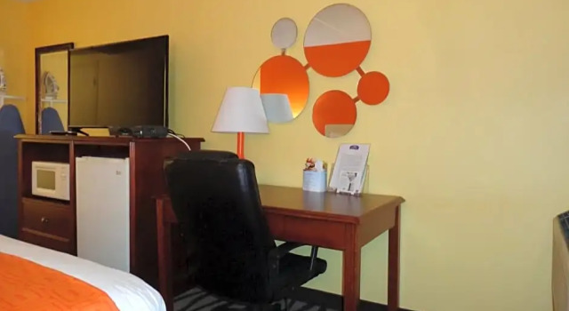 Номер Standard Howard Johnson Inn Suffern