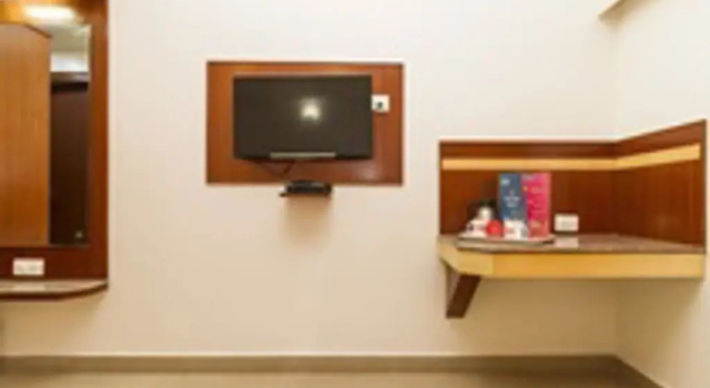 Mlc Gateway Deluxe Inn