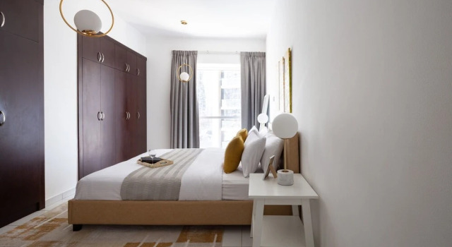 Chic and Stunning 2BR With Dubai Marina Views!, Забронировать Апартаменты/квартира Дубай-Марина , рядом с Международный яхт-клуб Дубая