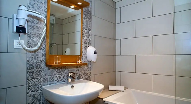 Номер Standard Hotel De Lunivers