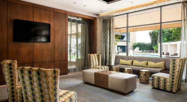 DoubleTree by Hilton Monrovia - Pasadena Area, Забронировать Отель Монровия Большой Лос-Анджелес