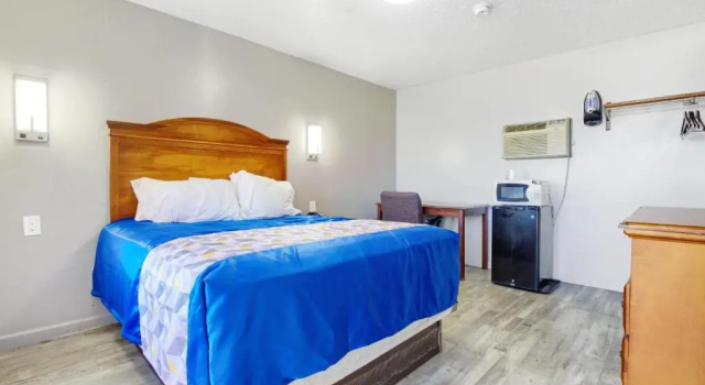 Standard Doppel Zimmer Adams Inn