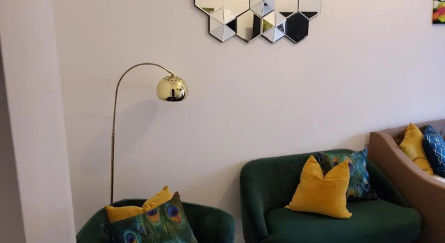Апартаменты c 1 комнатой 2 Bedroom Apt at Sensational Stay Serviced Accommodation - Kilburn High Road