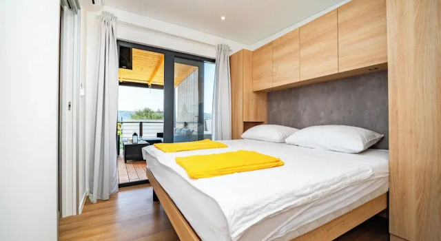 Red Eirth Kastel Stafilic, Varaa Lomakoti Hotellit Split-Dalmatia pysäköinnillä, Pysäköinti