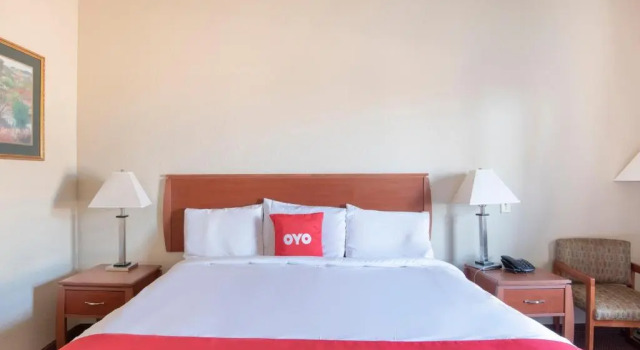 Двухместный номер OYO Townhouse Clute Lake Jackson