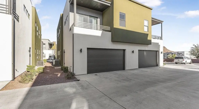 Villa #25 At Bloomington Country Club - Villa Vibes 4 Bedroom Townhouse, Varaa Villa St. George 