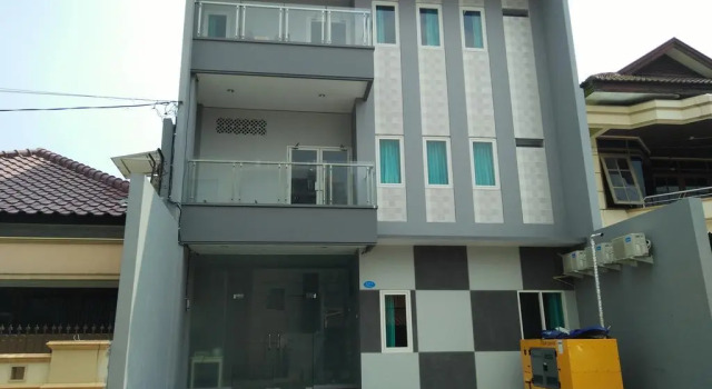 RedDoorz near Gajah Mada Street Semarang