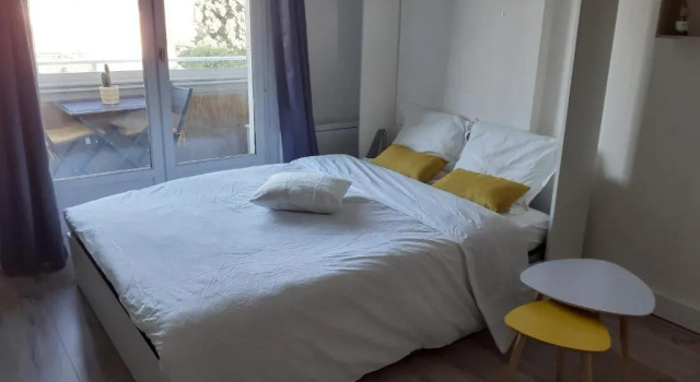 Studio Balcon Proche Hypercentre de Narbonne, Забронировать Апартаменты/квартира Нарбон Од, рядом с Музей рельефов в Нарбоне