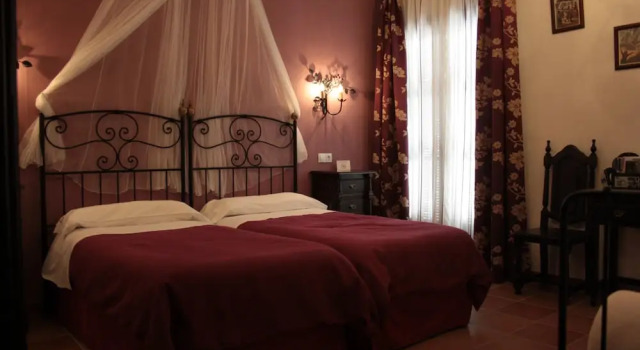Трёхместный номер Standard с балконом Hacienda Olontigi