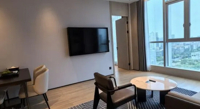 Люкс c 1 комнатой Four Points by Sheraton Wuhan Optics Valley Convention and Exhibition Center