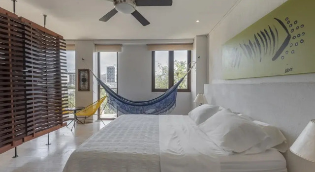 Spacious Loft @ Parque de Los Novios w/ wifi steps from the beac