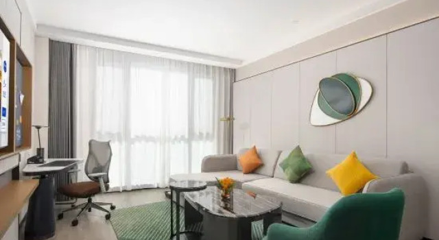 Одноместный люкс Business Hampton by Hilton Zhongwei Shapotou