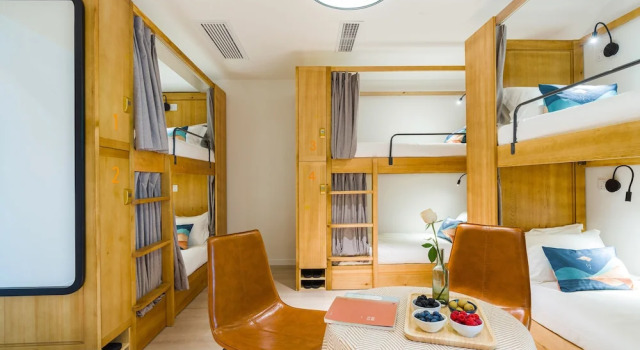 Кровать в общем номере (мужской номер) Hexi Boutique Hotel Chengdu