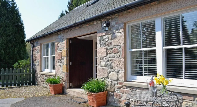 Song Bird Cottage, Varaa Lomakoti Inverness 