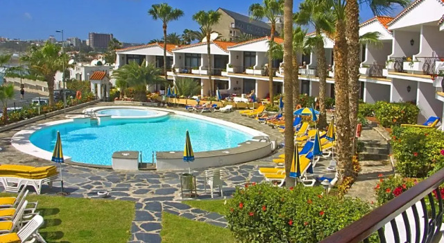 Апартаменты c 1 комнатой Sunsuites Carolina