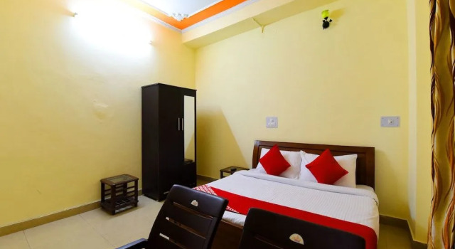 OYO 12826 Hotel Himgiri