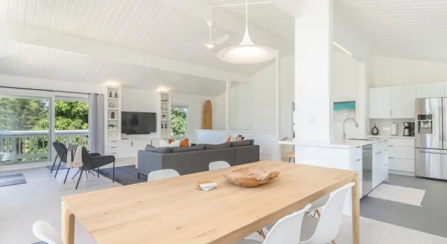 Коттедж с 4 комнатами Hale Mauna Nui 4 Bedroom Home by RedAwning
