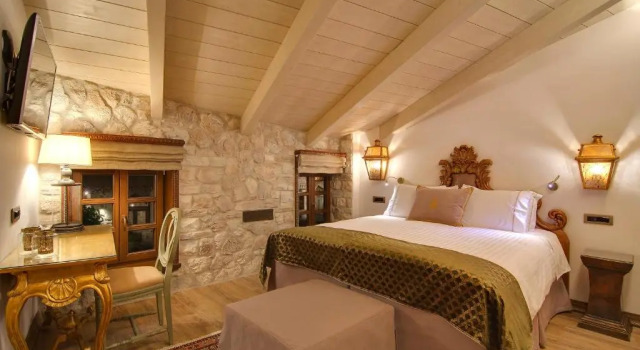 Двухместный номер Deluxe KAMARES Historic Boutique Hotel & Spa
