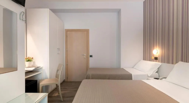 Трёхместный номер Superior Hotel Ervill