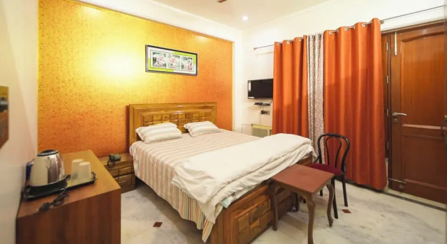 Люкс Deluxe Kalp Taru Residency By GRB