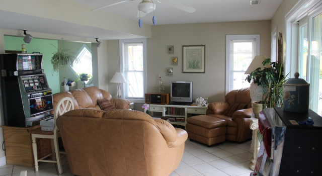 Sandbar Bed & Breakfast