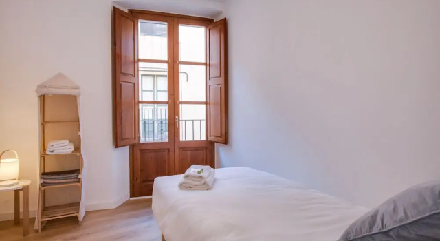 Flateli Apartamento Cort Reial 2, Varaa Huoneisto Asunnot kohteessa Gironès, Huoneisto