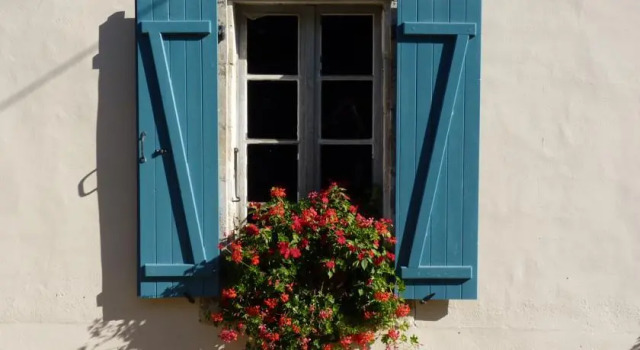 Les Deux Pignons, Rezervasyon Otel Le Busseau Poitou-Charentes