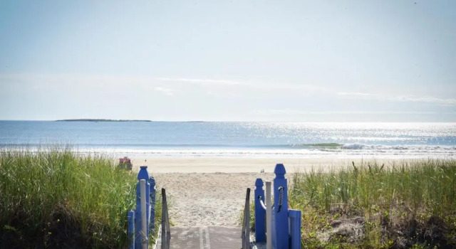 Двухместный люкс oceanfront Friendship Oceanfront Suites