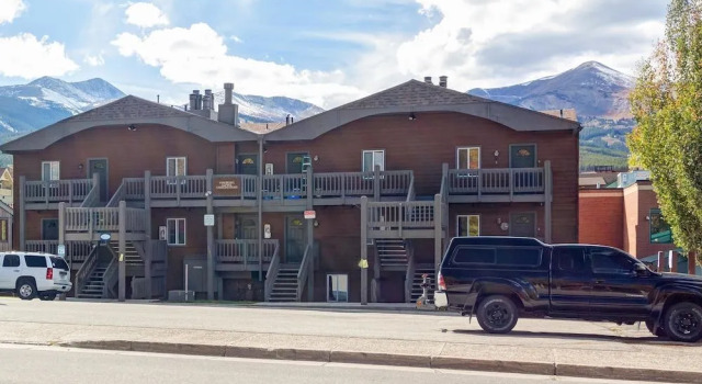 Alpine 203, Rezerwuj Hotel Hotele w Vail Ski z parkingiem, Parking