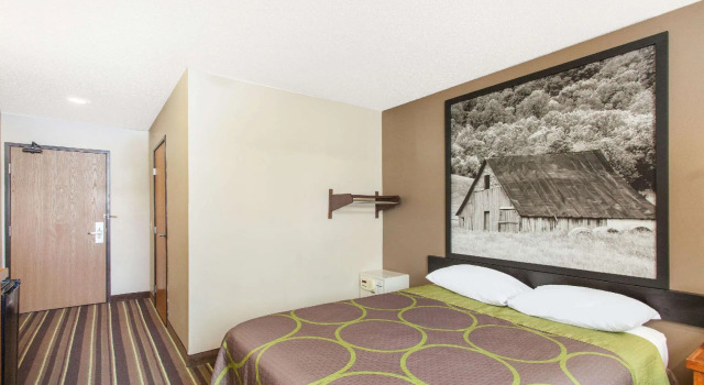 Двухместный номер Standard Super 8 by Wyndham Richlands/Claypool Hill Area