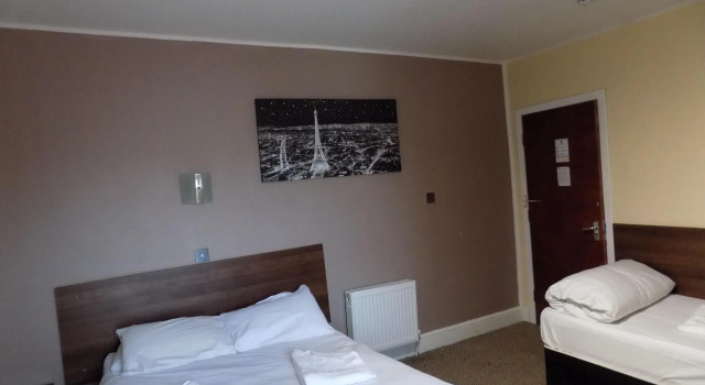 Трёхместный номер Standard The Royal Windsor Hotel