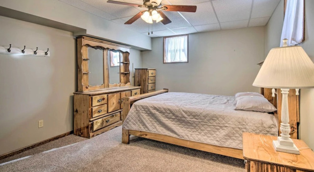 Lakeside Abode: 13 Mi to Silver Dollar City!, Забронировать Отель Отели Table Rock Lake с парковкой, Парковка
