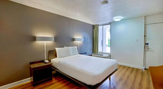 Номер Deluxe Motel 6-Gainesville, FL