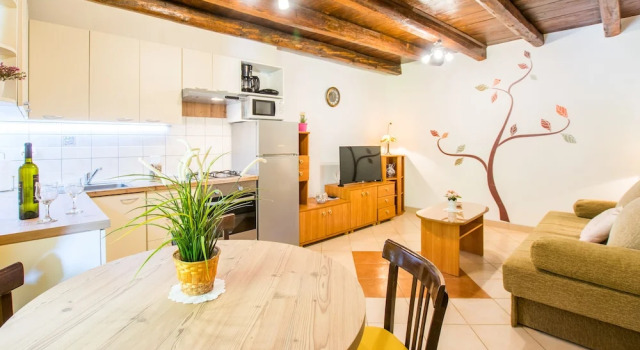 Апартаменты Pleasant 4 person apartment Ana
