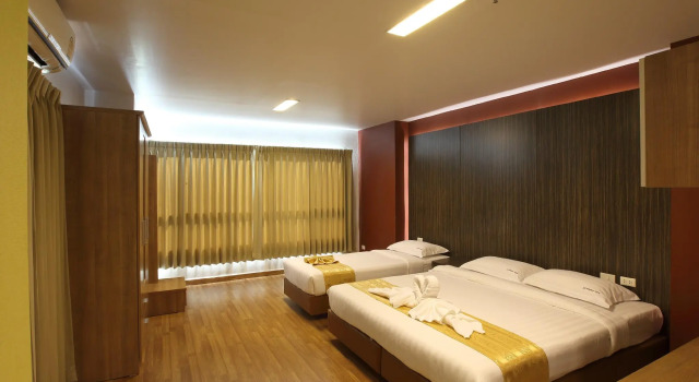 Семейный номер Standard с балконом 101 Holiday suite