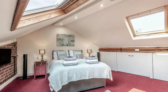Апартаменты Dragon Loft Apartment