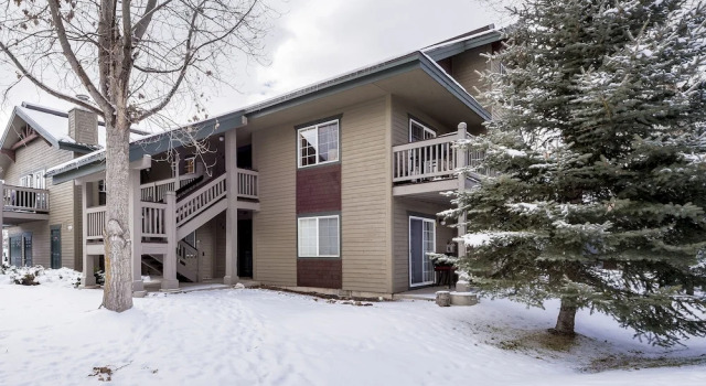 Villas 1450 - 3 Br Condo