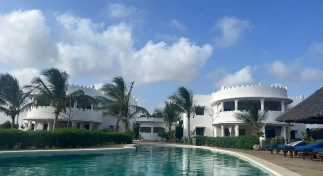 Апартаменты с видом на бассейн Villa Kenza