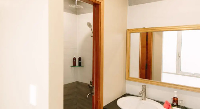 Кровать в общем номере Minh Nhung Hotel