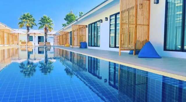 Longlay Resort Rayong ล่องเล รีสอร์ท ระยอง, Забронировать Курортный отель Ban Tha Fat провинция Районг