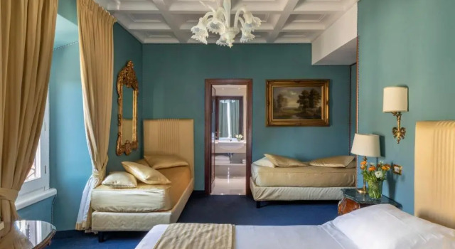 Четырёхместный номер Standard Hotel Scalinata Di Spagna