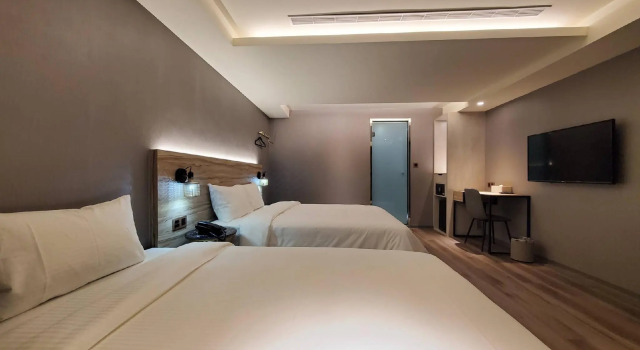 Трёхместный семейный номер Standard HINOEN Hotel