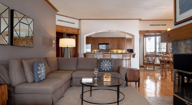 Equinoxe by Tremblant Platinum, Rezervovat Apartmán Vesnice a turistické středisko Mont-Tremblant 