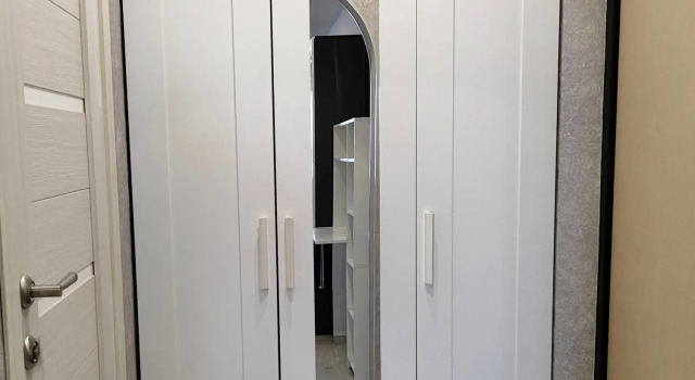 Lyubimyye kvartiry on 36 Consumer Cooperation Street, Book Apartment Hotels in Kirov Region with Parking, Parking