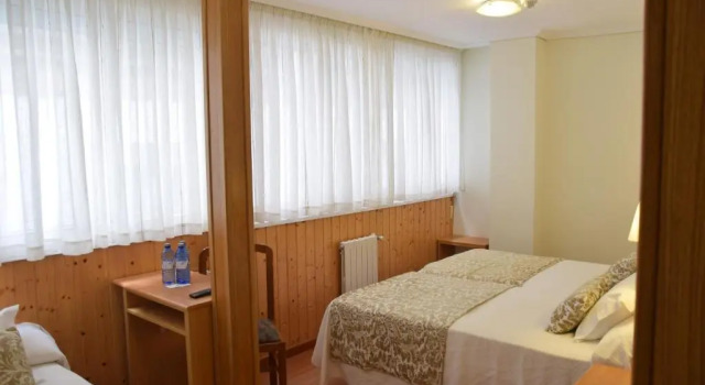 Трёхместный номер Standard Hostal Anosa Casa
