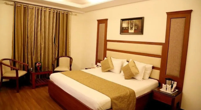 JK Rooms 130 Hotel Paras