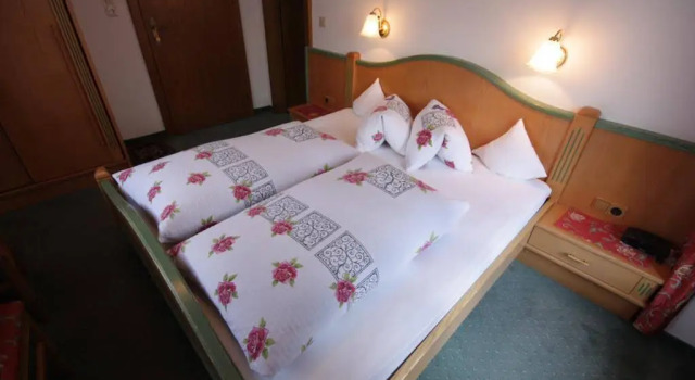 Apartment Und Ferienwohnung Waldruh Mayrhofen Im Zillertal, Забронировать Апартаменты/квартира Отели Майрхофен с парковкой, Парковка