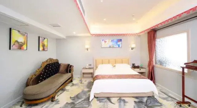 Люкс Business Zhuhai Minghan Holiday Inn