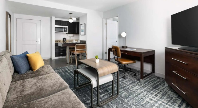 Люкс Homewood Suites by Hilton Manchester/Airport