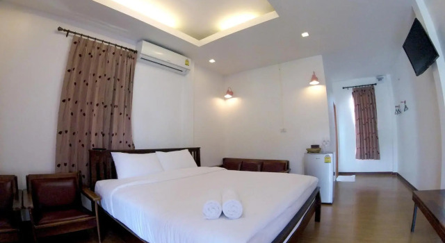 Toffee House Resort
